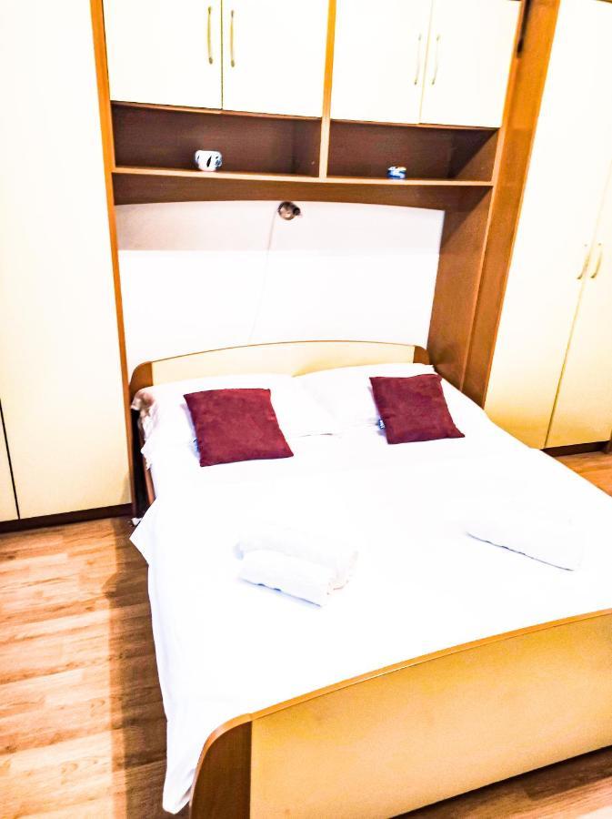 Apartmani Ankica Crikvenica Exterior foto